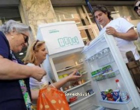 Un frigorifero sociale per tutti