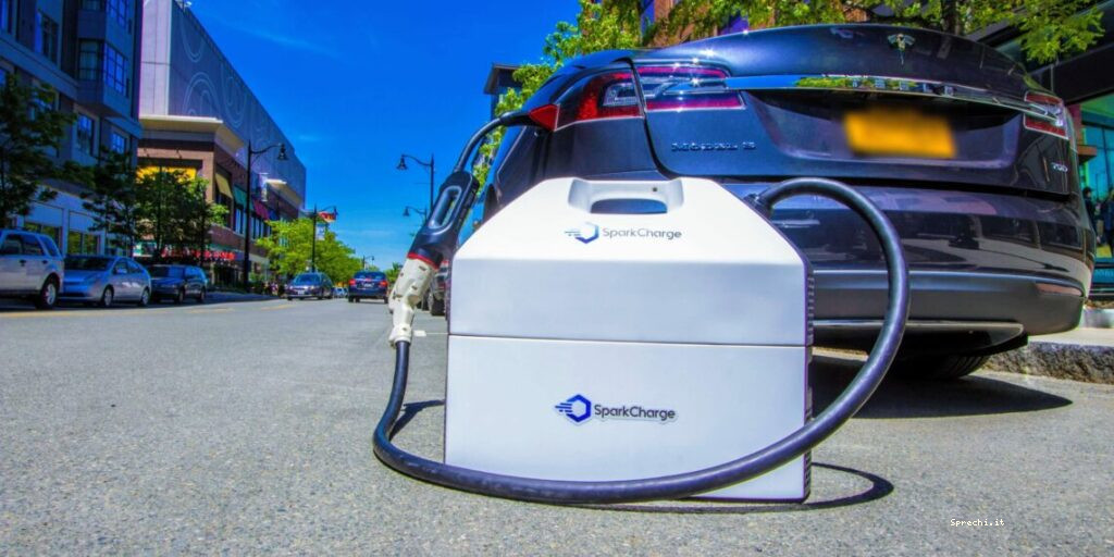 This External Power Bank For Electric Vehicles Is As Easy To Use As A Suitcase